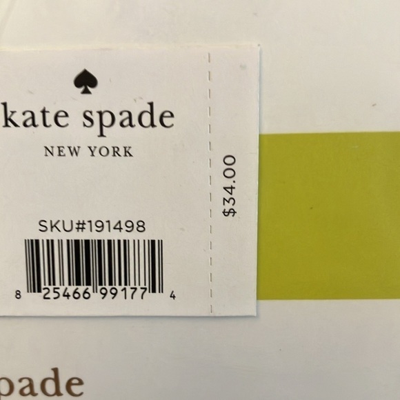 Kate Spade: Candy Stripe Recipe Book- 7 sections- 20 recipes for each section - Picture 5 of 16
